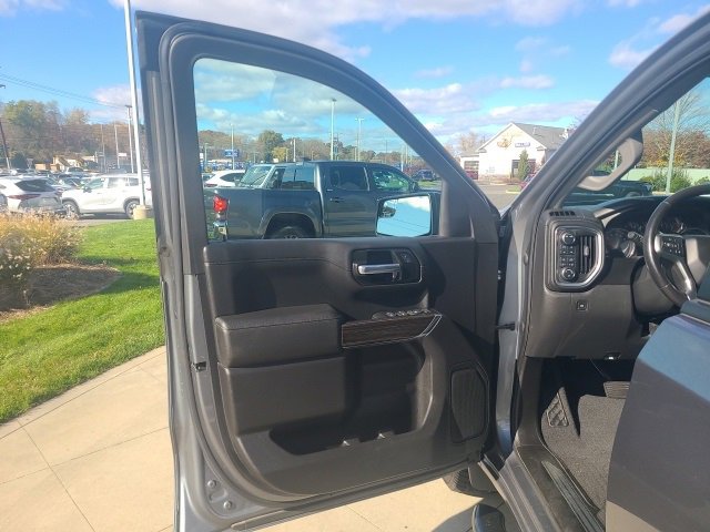 Used 2021 Chevrolet Silverado 1500 RST image 17