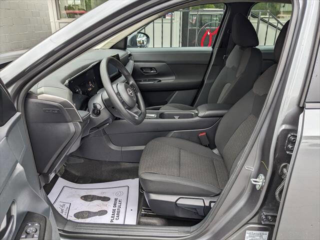 Used 2025 Nissan Kicks S AWD/4WD image 8