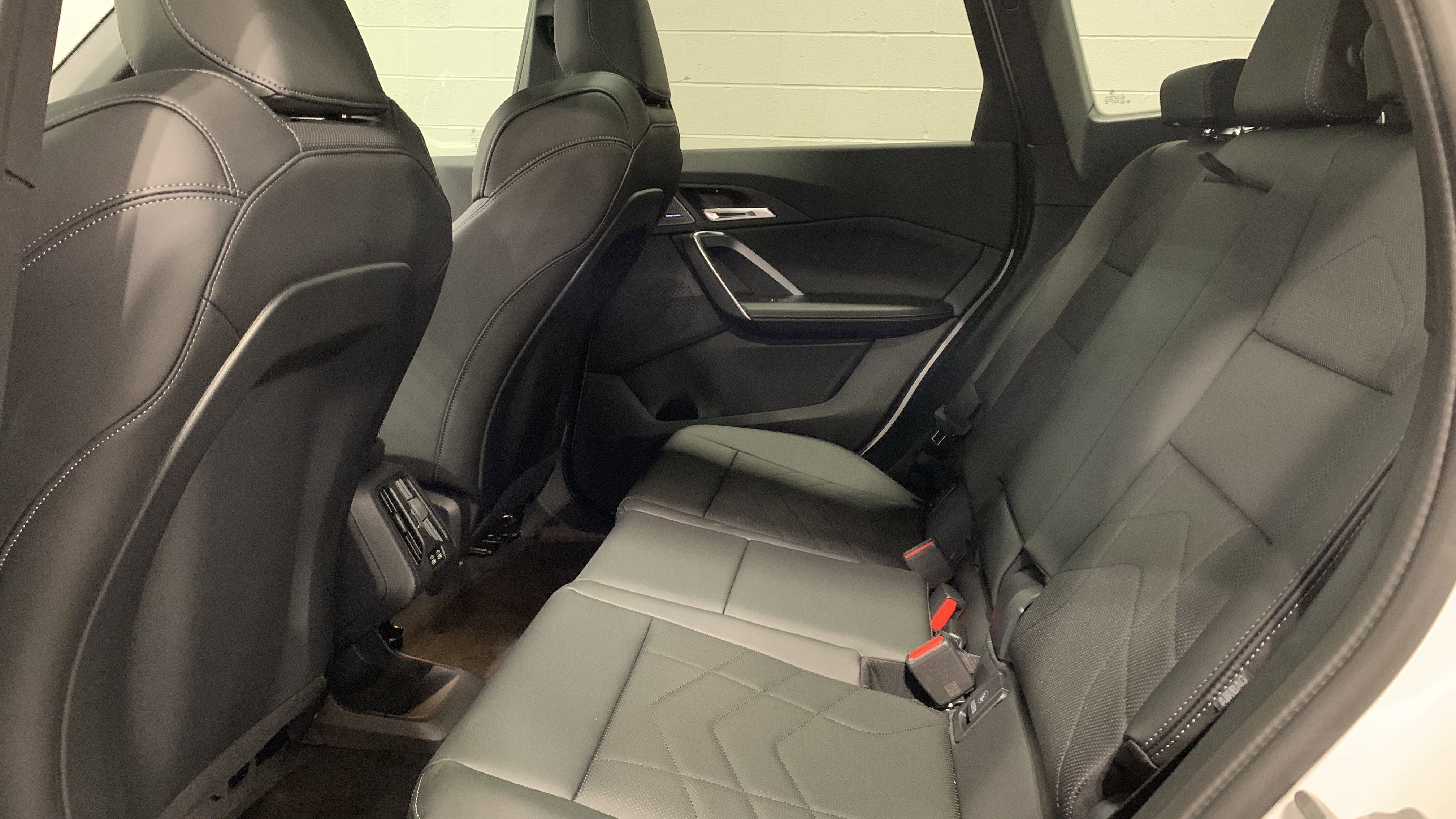 Used 2026 BMW X1 xDrive28i w/ Technology Package AWD/4WD image 29