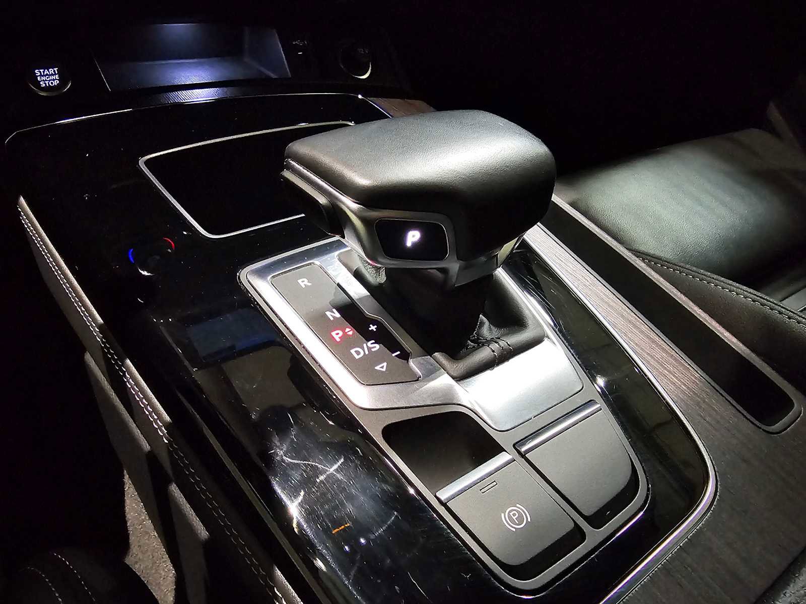 Used 2022 Audi Q5 e Premium Plus w/ Premium Plus Package image 32