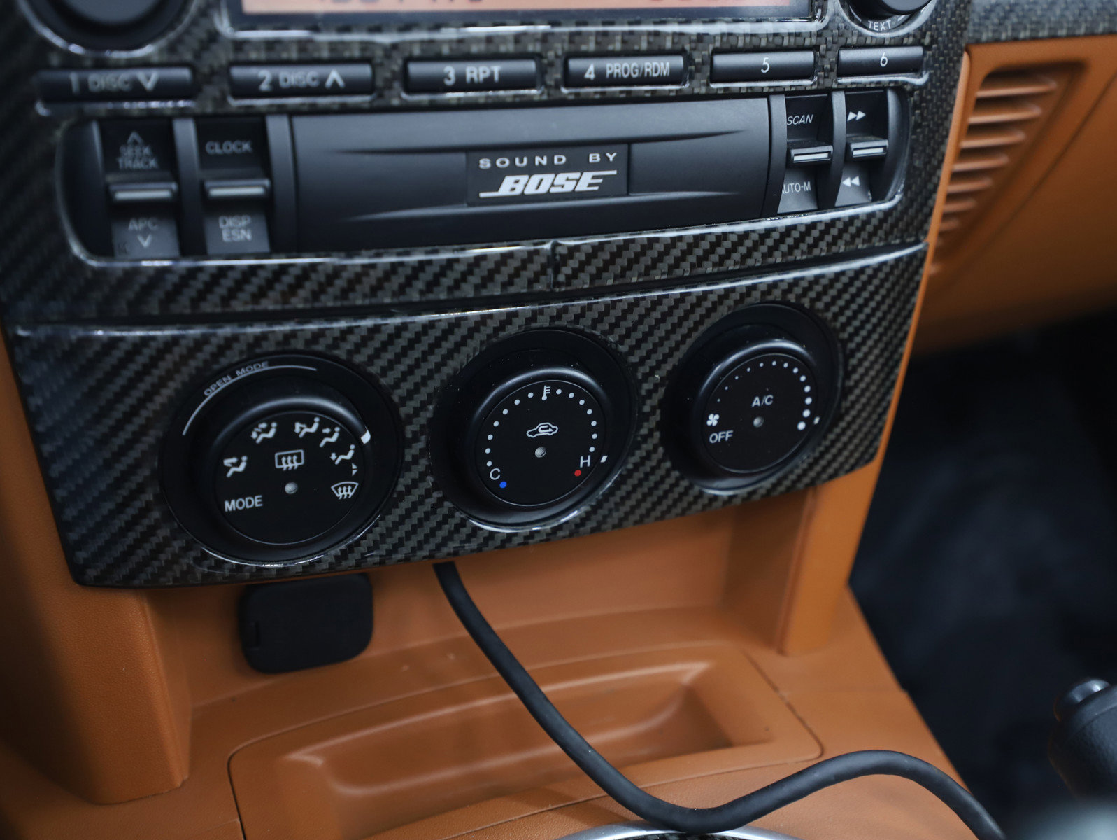 Used 2006 MAZDA MX-5 Miata Grand Touring w/ Premium Pkg image 16