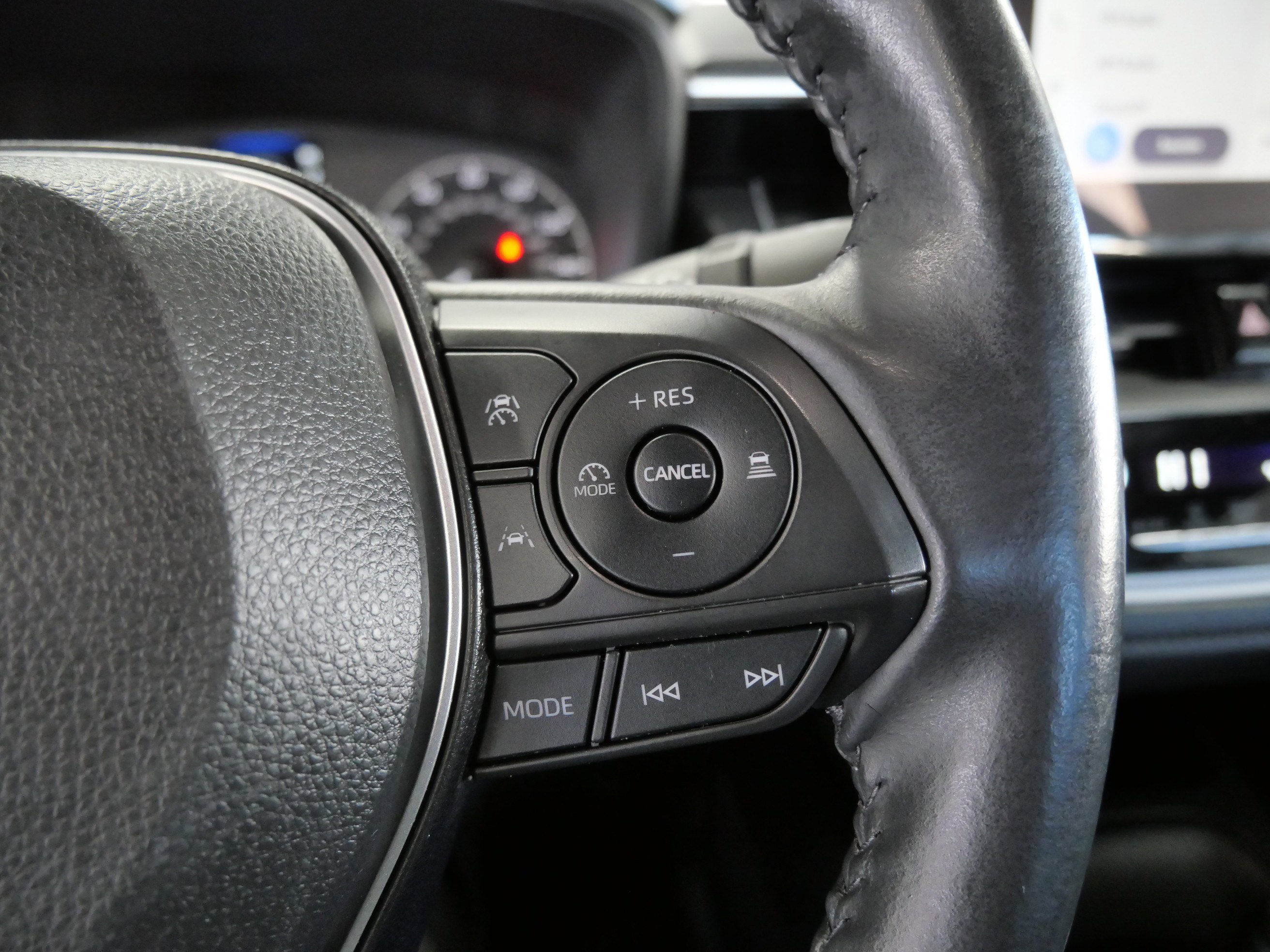 Certified 2023 Toyota Corolla SE image 29