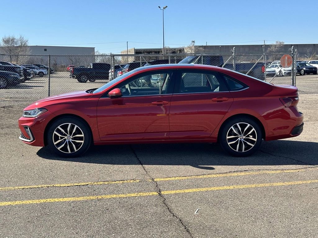 New 2026 Volkswagen Jetta SE image 2