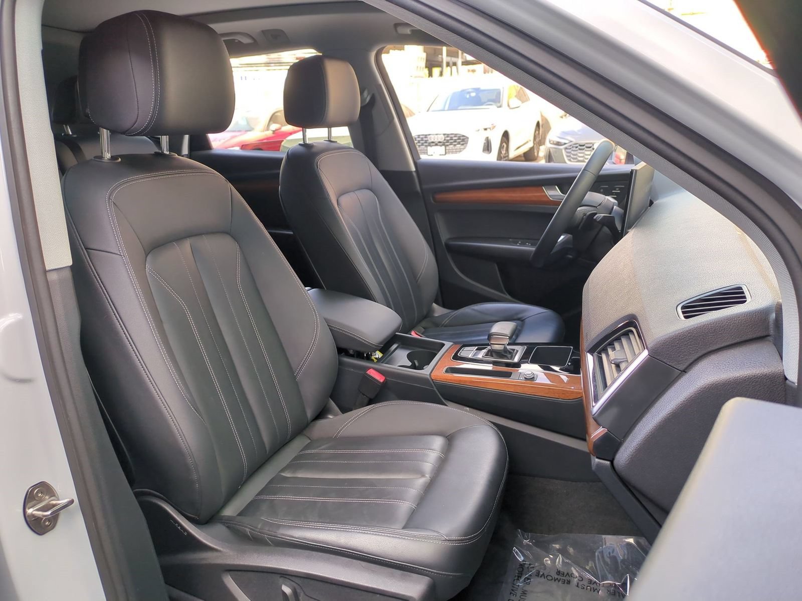 Used 2023 Audi Q5 Premium w/ Convenience Package AWD/4WD image 28
