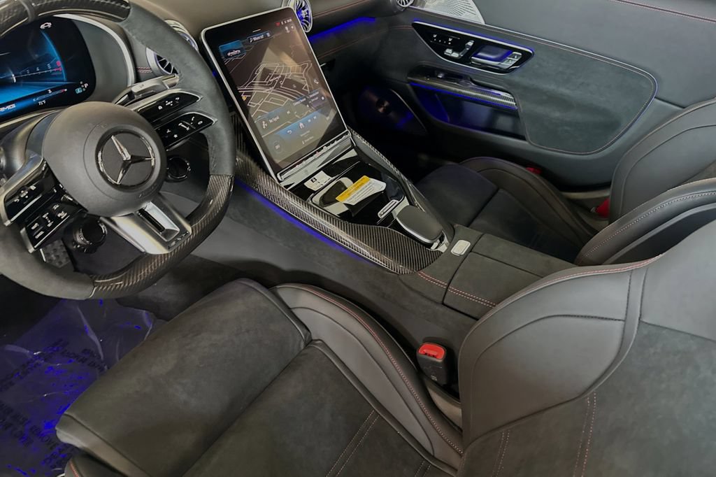 New 2024 Mercedes-Benz SL 63 AMG 4MATIC image 17