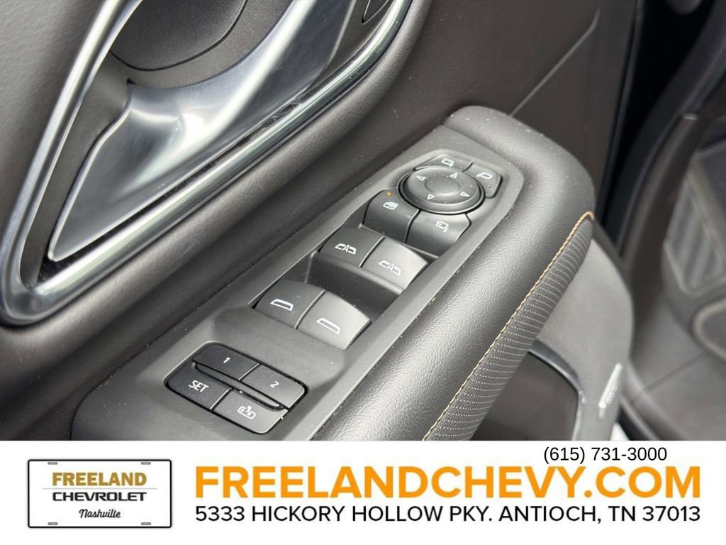 Used 2022 GMC Yukon AT4 image 29