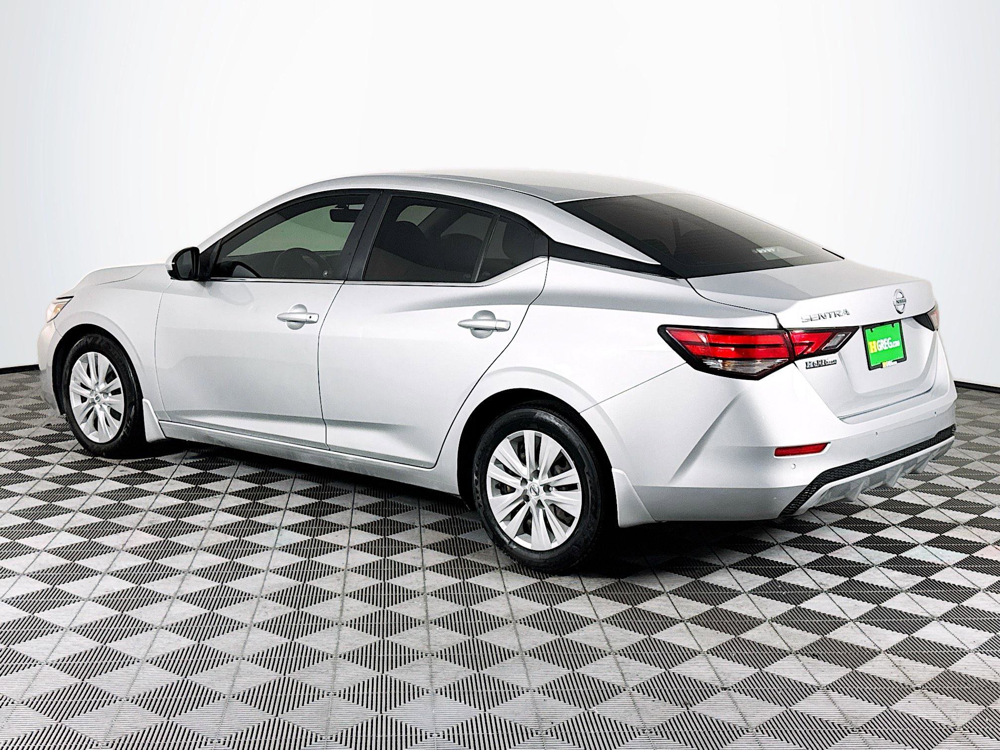 Used 2022 Nissan Sentra S w/ Electronics Package FWD image 6