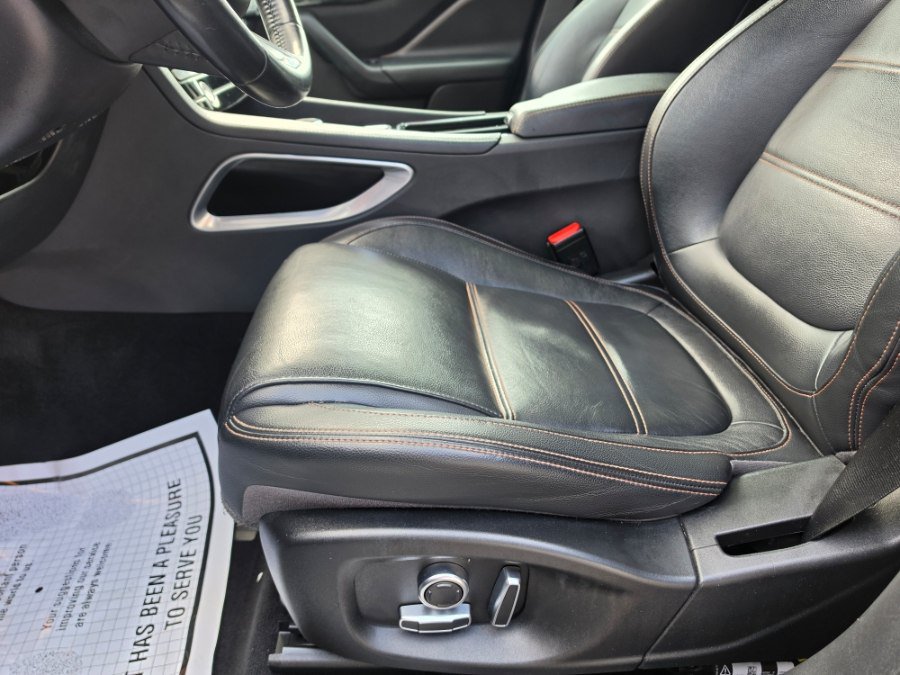 Used 2020 Jaguar F-PACE Prestige AWD/4WD image 28