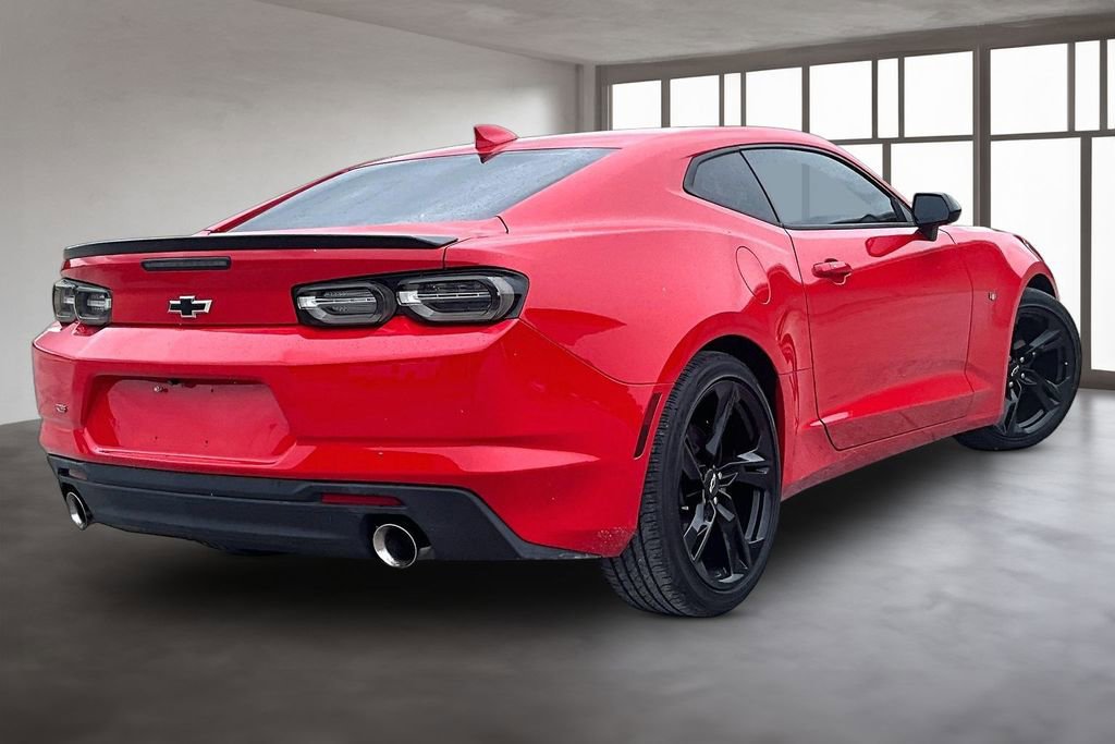 Used 2020 Chevrolet Camaro LT w/ RS Package RWD image 6