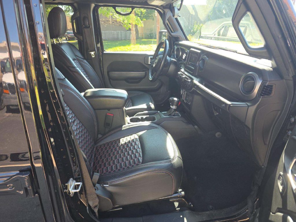 Used 2022 Jeep Gladiator Sport AWD/4WD image 5