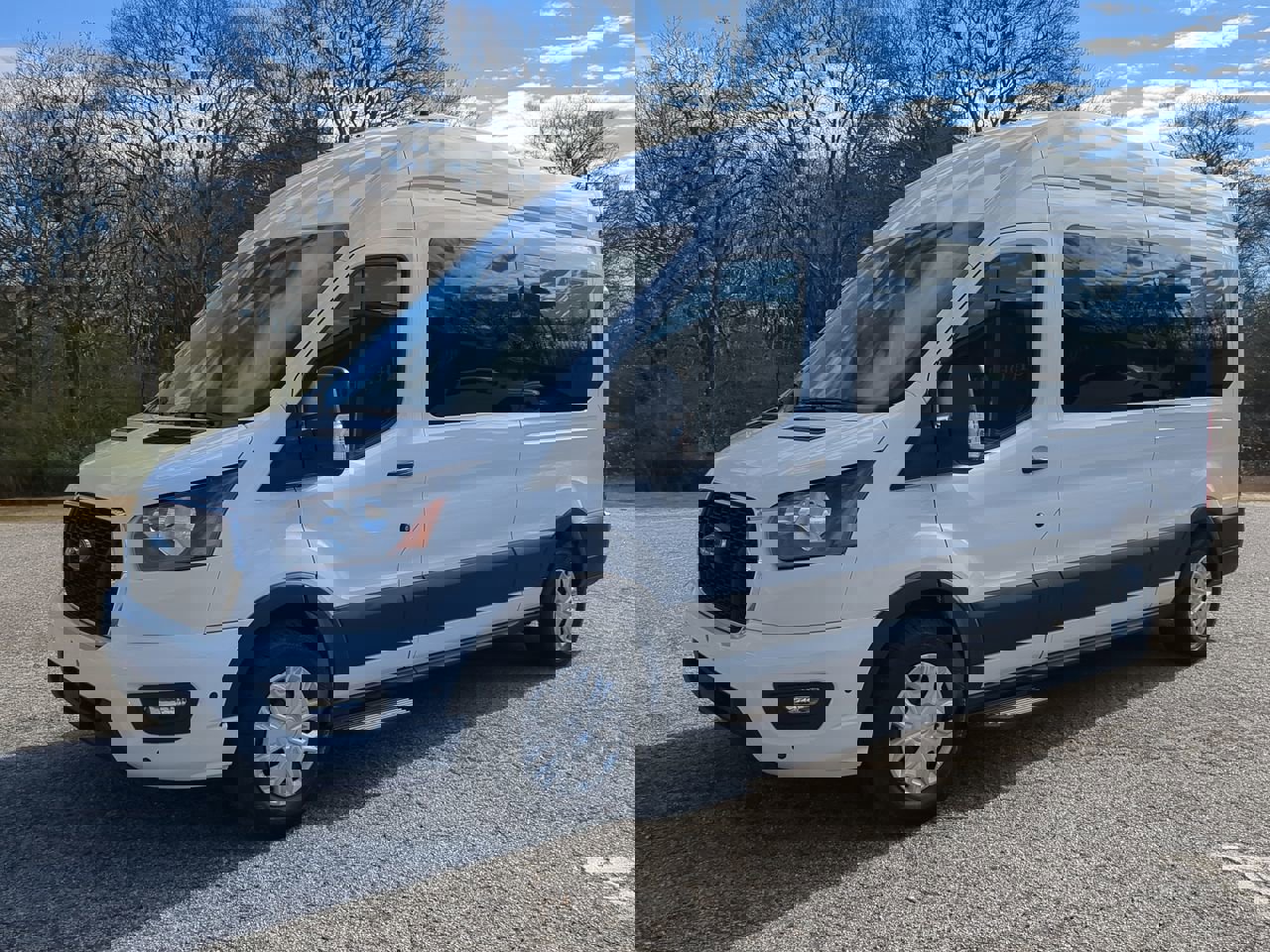 Used 2024 Ford Transit 350 XLT image 6