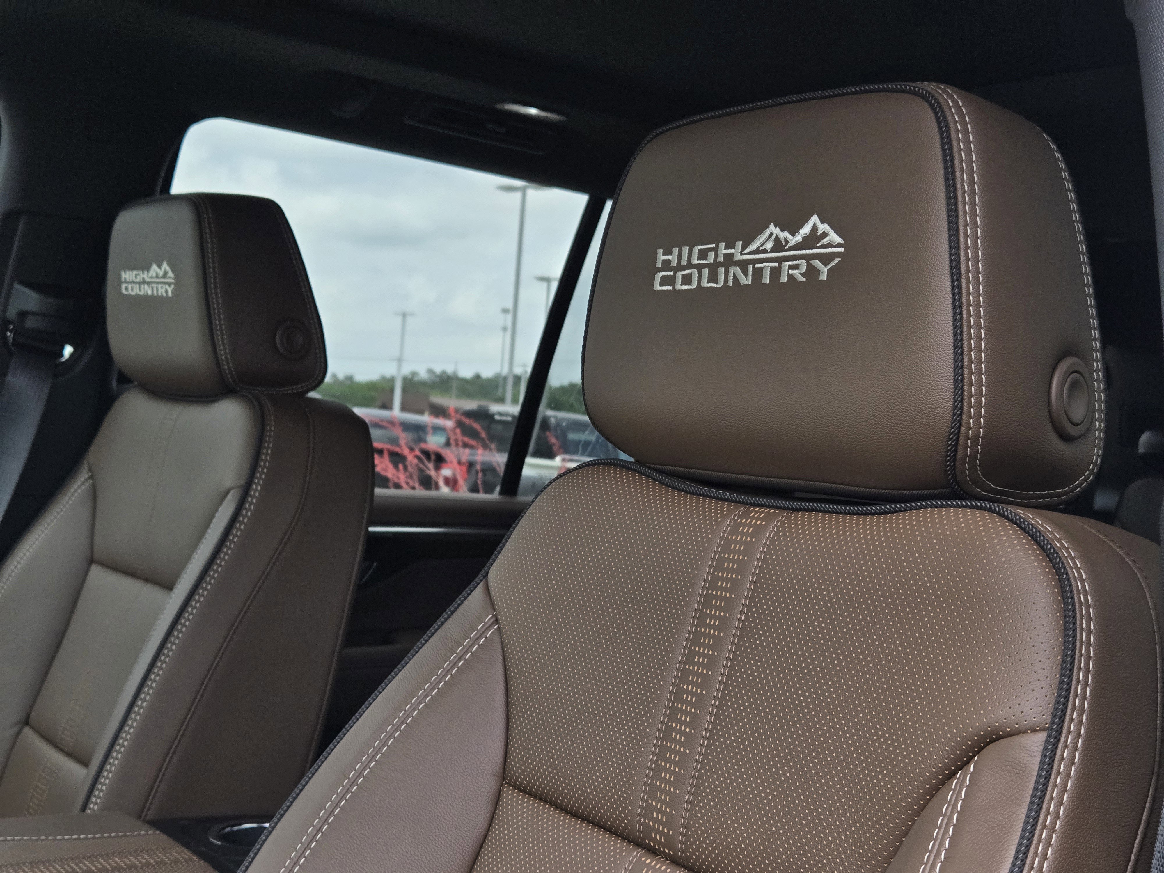 New 2026 Chevrolet Tahoe High Country AWD/4WD image 15