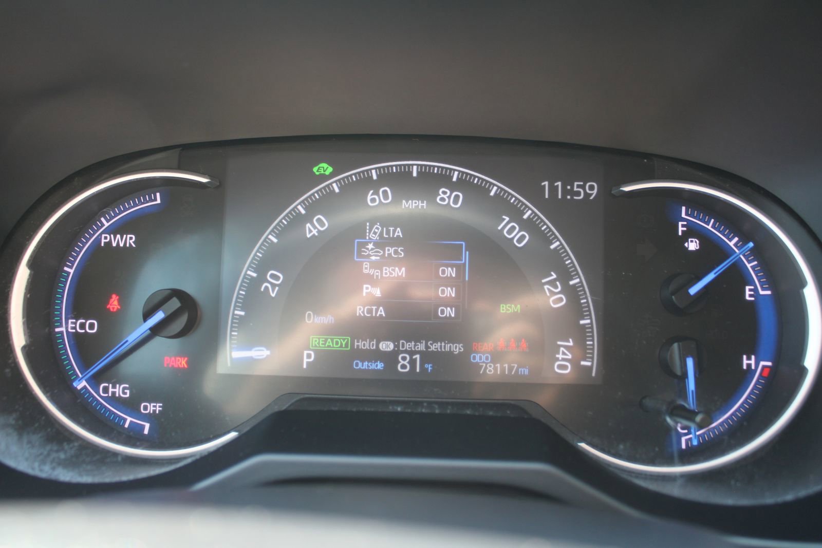 Used 2022 Toyota RAV4 Limited AWD/4WD image 35