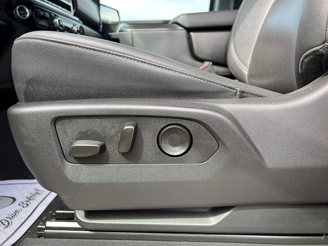 Used 2025 GMC Sierra 1500 SLT image 18