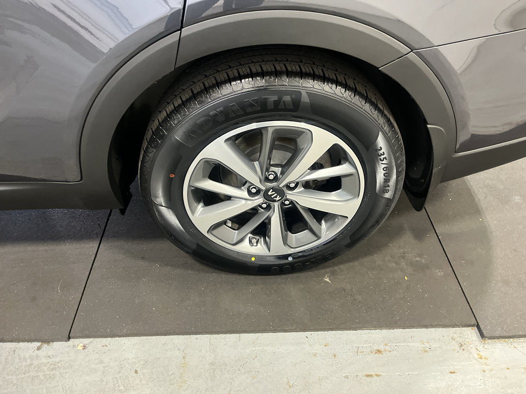 Used 2019 Kia Sorento EX w/ EX Touring Package AWD/4WD image 33