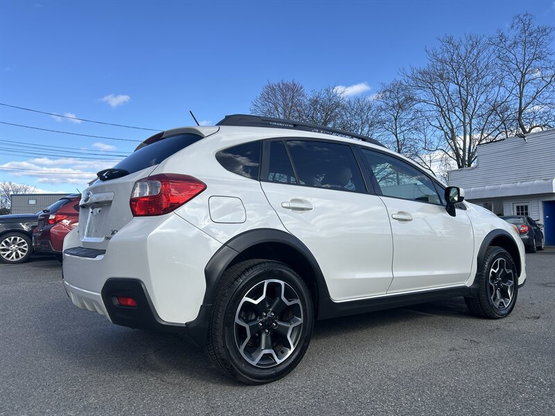 Used 2015 Subaru Crosstrek 2.0i Premium AWD/4WD image 4
