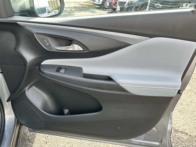 Used 2024 Buick Envista Preferred w/ Advanced Safety Package FWD image 8