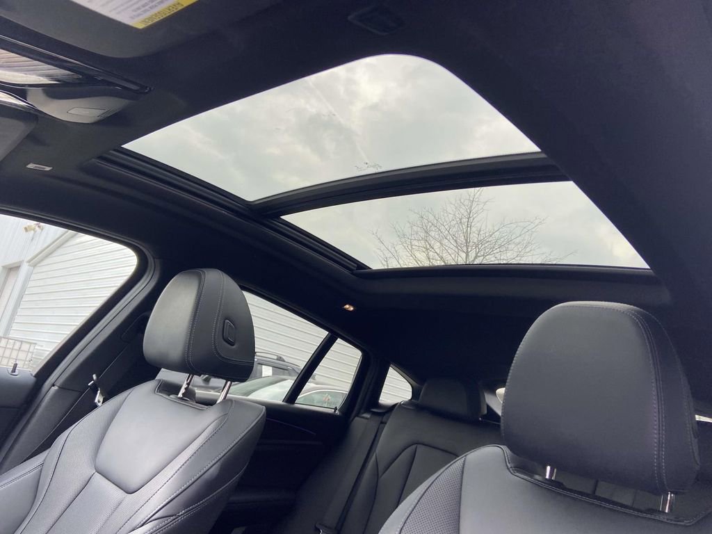 Used 2022 BMW X4 xDrive30i w/ Parking Assistance Package image 20