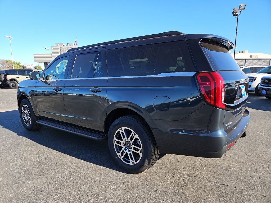 New 2025 Ford Expedition Max Active image 8
