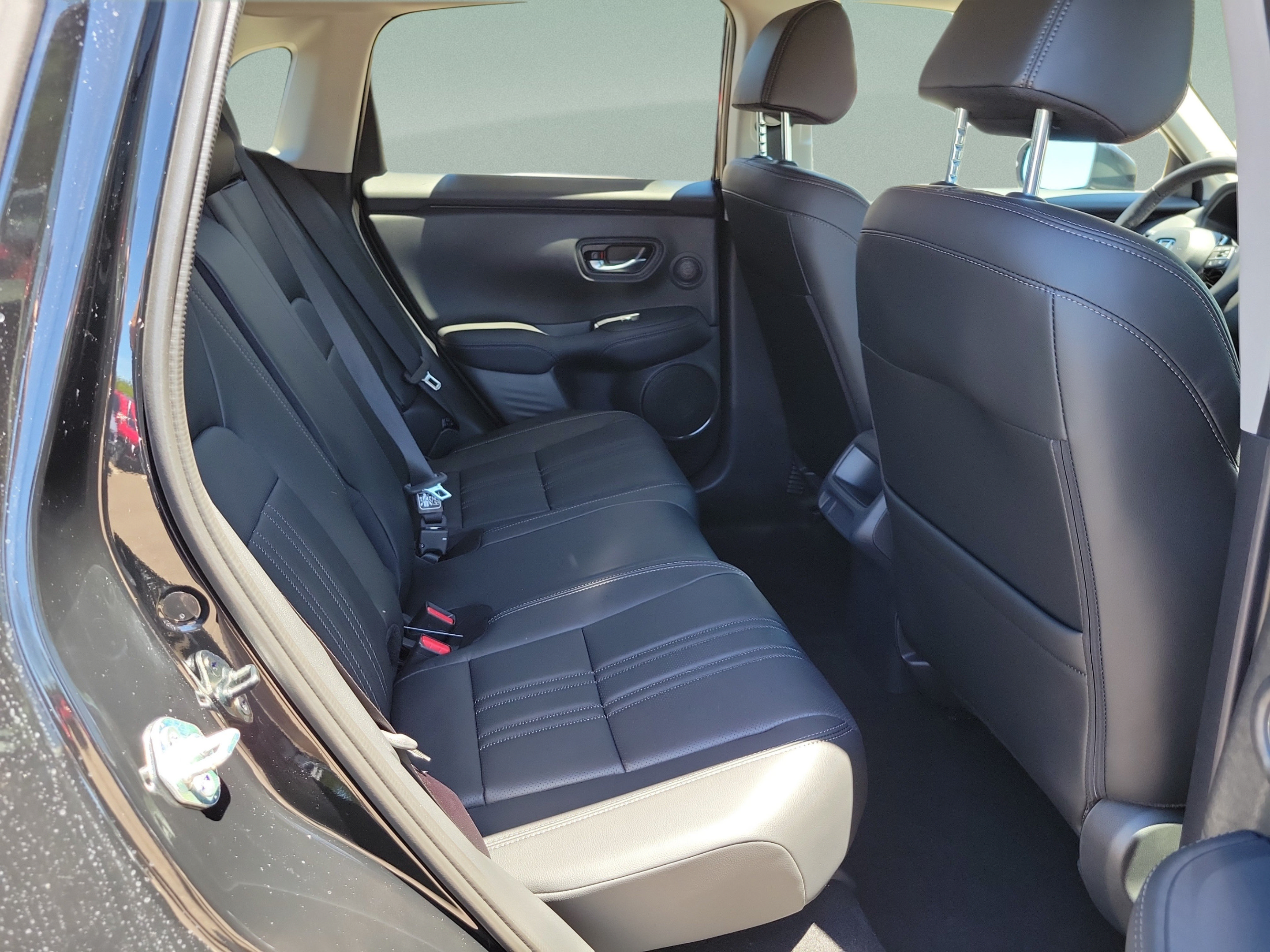 New 2027 Honda HR-V EX-L image 10