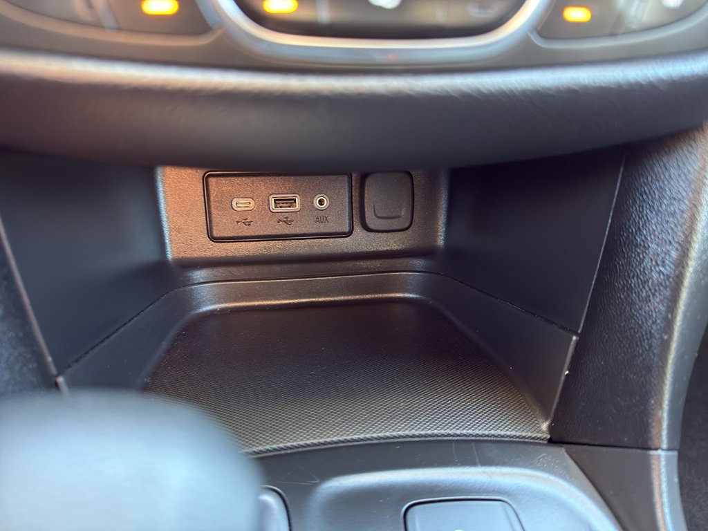 Used 2023 Chevrolet Equinox LT image 20