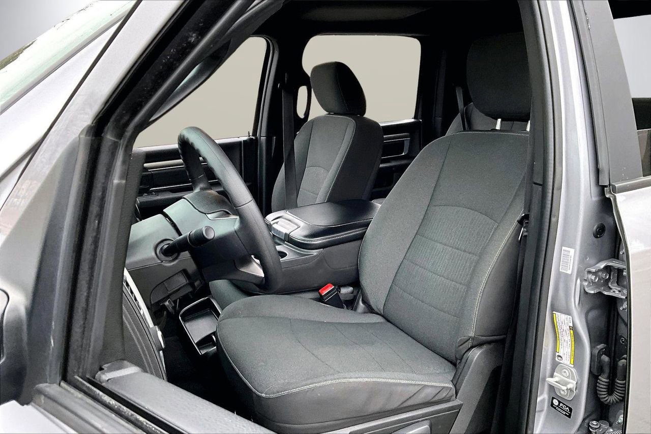 Used 2024 RAM 1500 Classic Warlock image 20