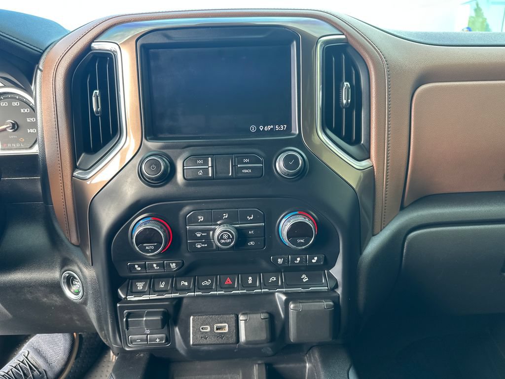 Used 2020 Chevrolet Silverado 2500 High Country w/ Z71 Off-Road Package AWD/4WD image 17