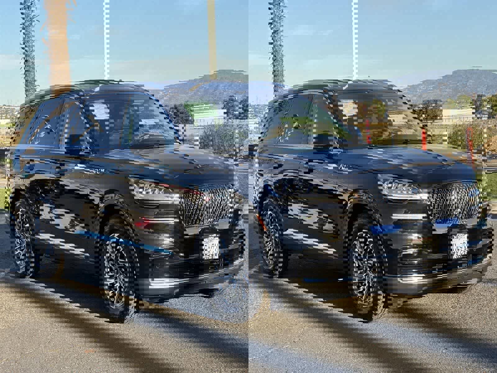 Used 2023 Lincoln Aviator 2WD image 8