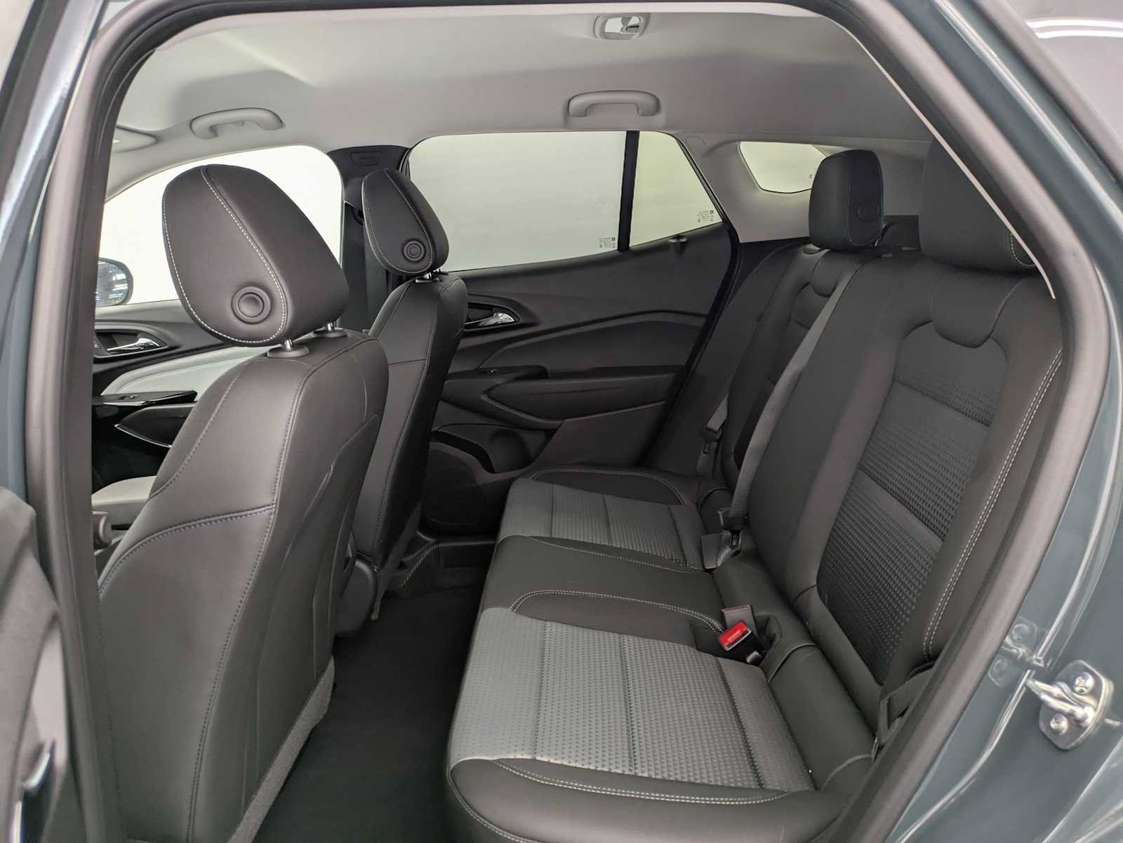 New 2026 Chevrolet Trax LT w/ Driver Confidence Package FWD image 20