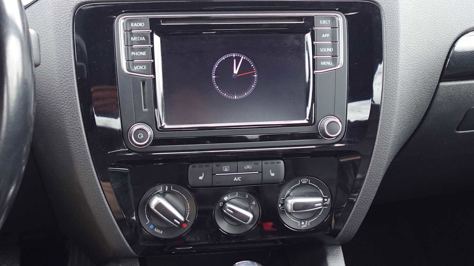 Used 2018 Volkswagen Jetta Sport image 33