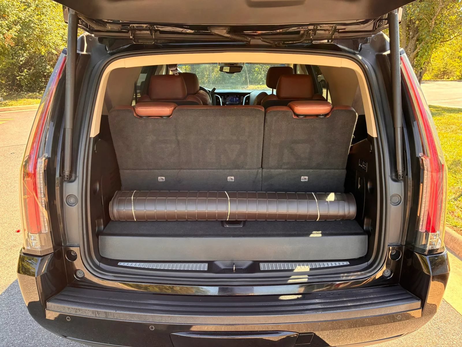 Used 2015 Cadillac Escalade Premium AWD/4WD image 40