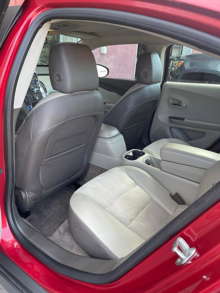 Used 2013 Chevrolet Volt Premium w/ Premium Trim Package image 11