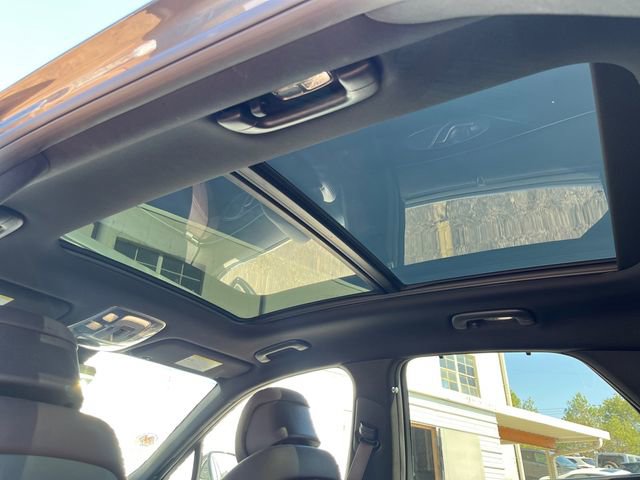 Used 2022 Genesis GV70 2.5T w/ Advanced Package image 19