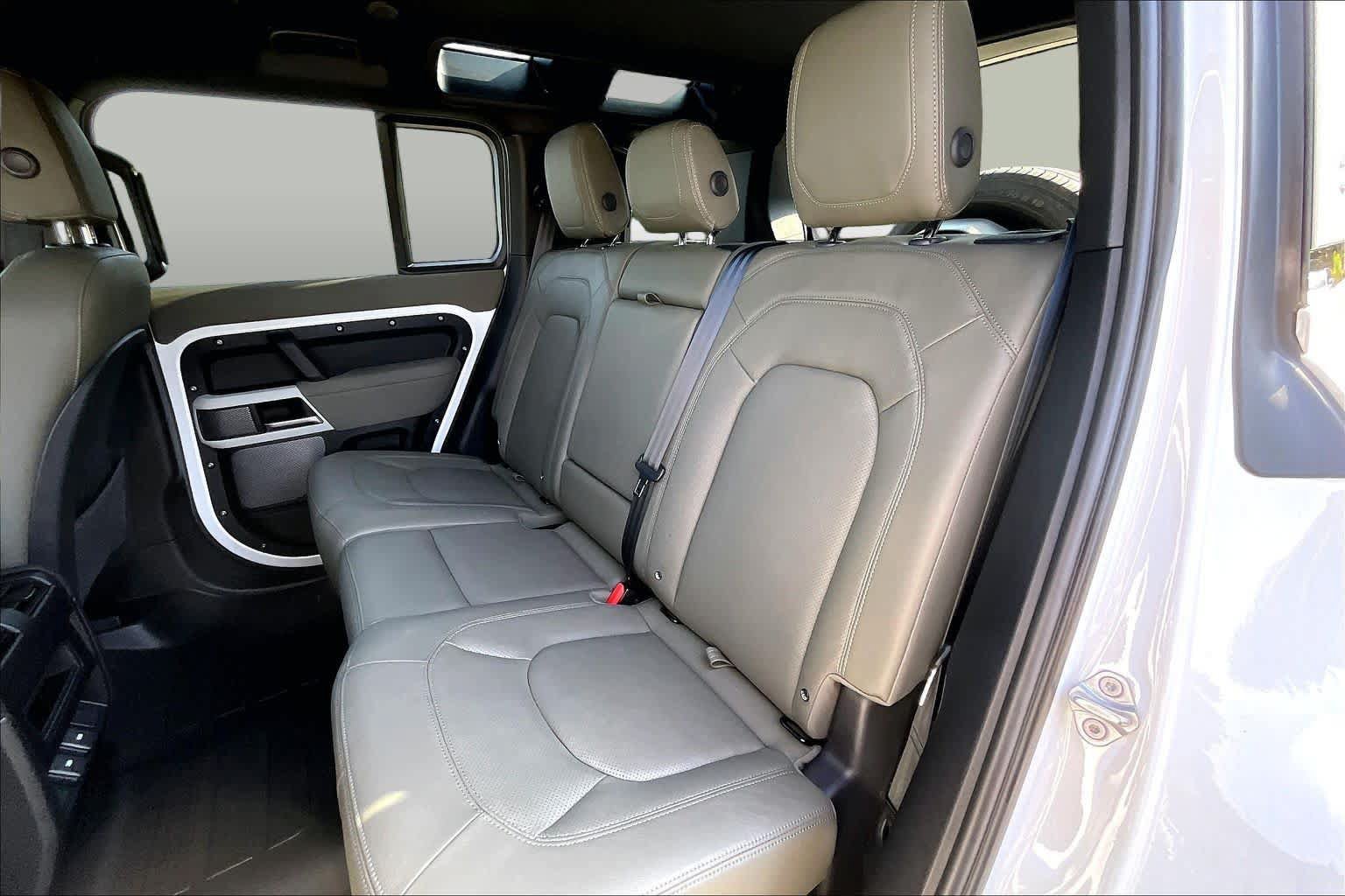 Used 2023 Land Rover Defender 110 S AWD/4WD image 21