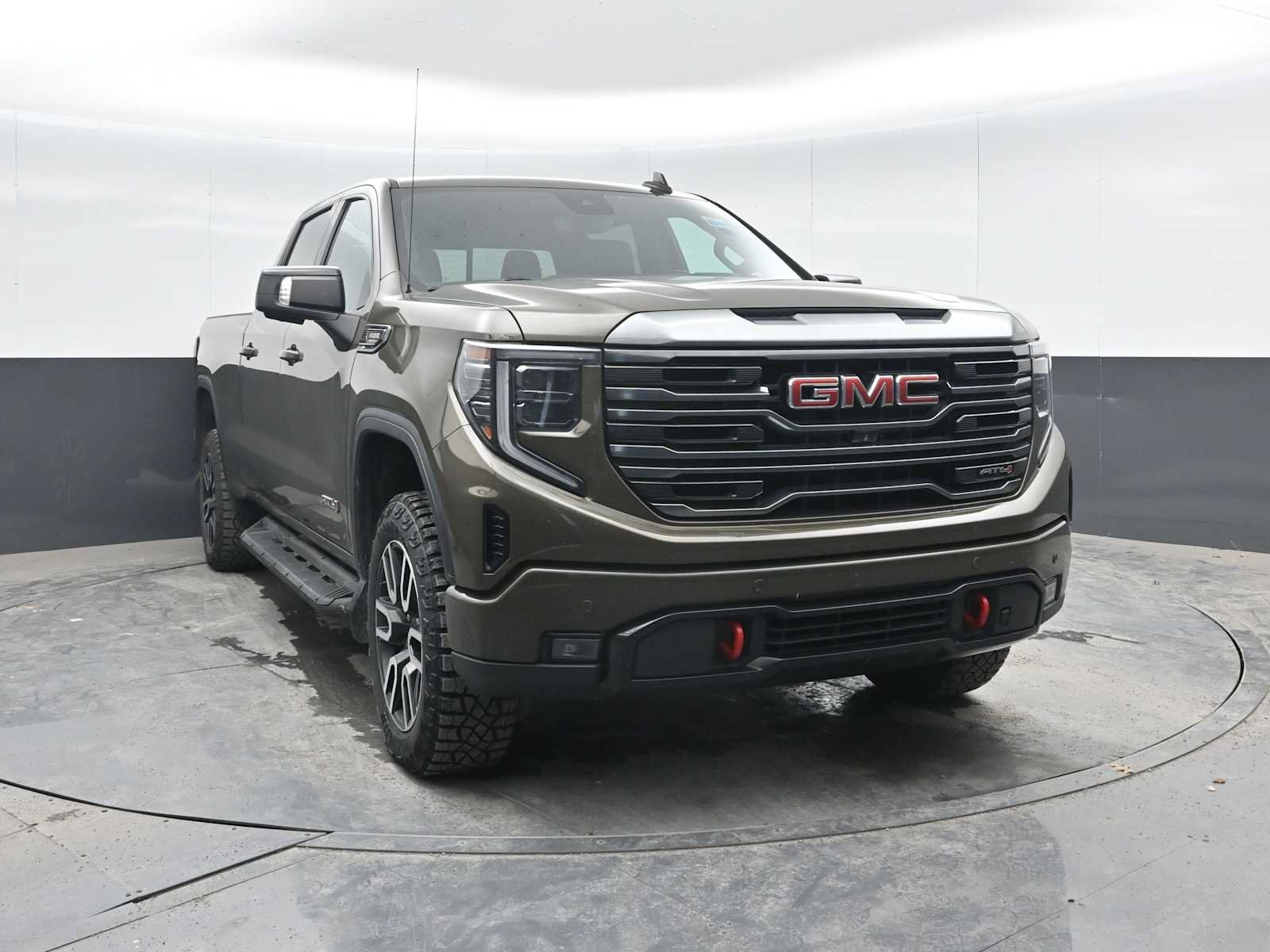 Used 2023 GMC Sierra 1500 AT4 w/ AT4 Premium Package AWD/4WD image 6