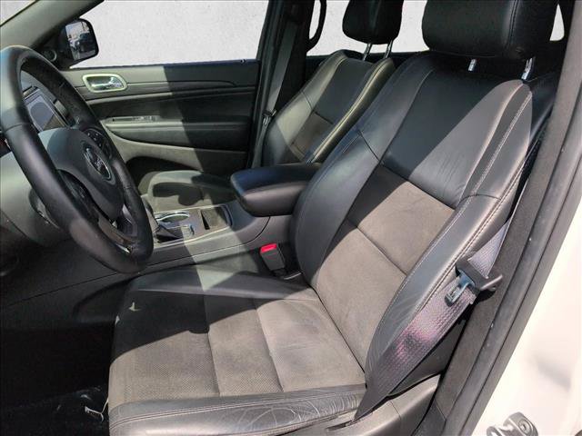 Used 2019 Jeep Grand Cherokee Altitude AWD/4WD image 17
