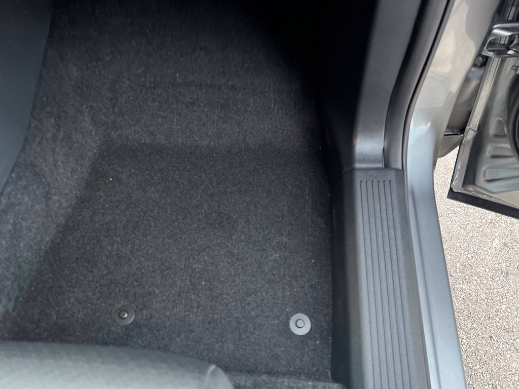 Used 2021 Nissan Rogue SV w/ Premium Package FWD image 14