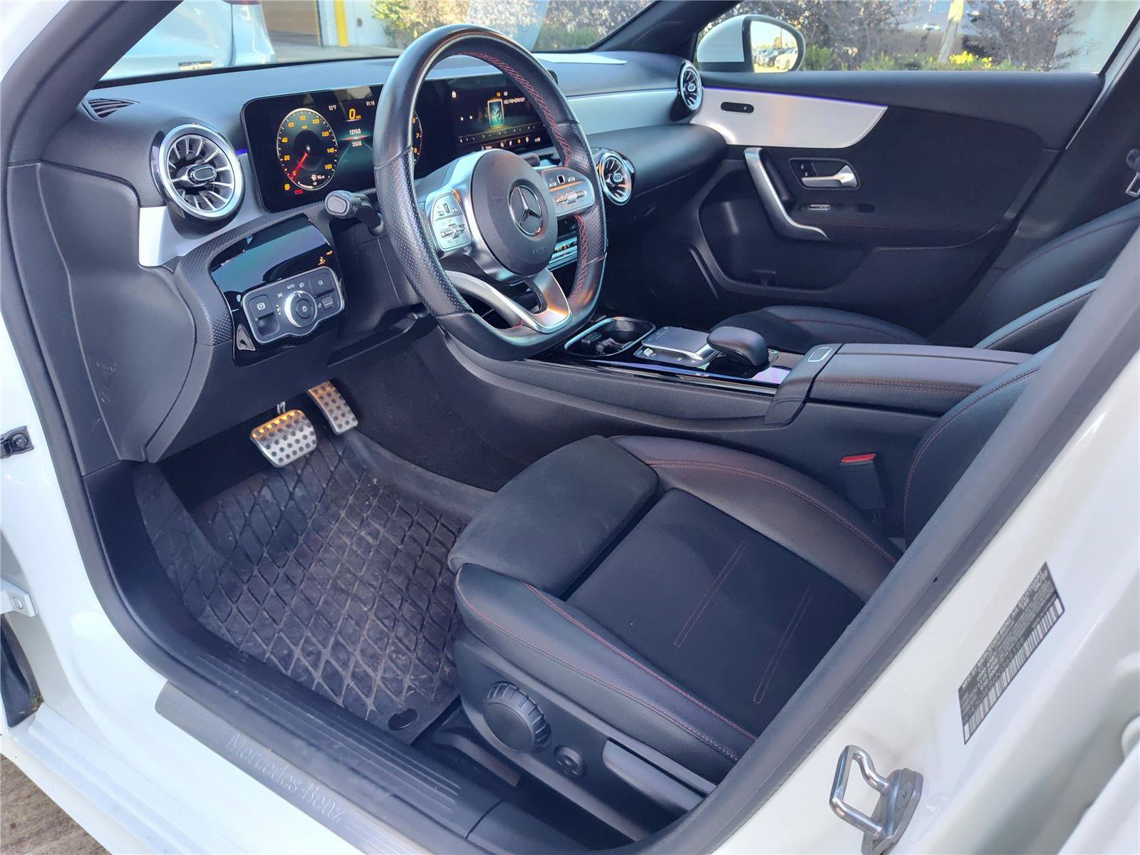 Used 2022 Mercedes-Benz A 220 image 2