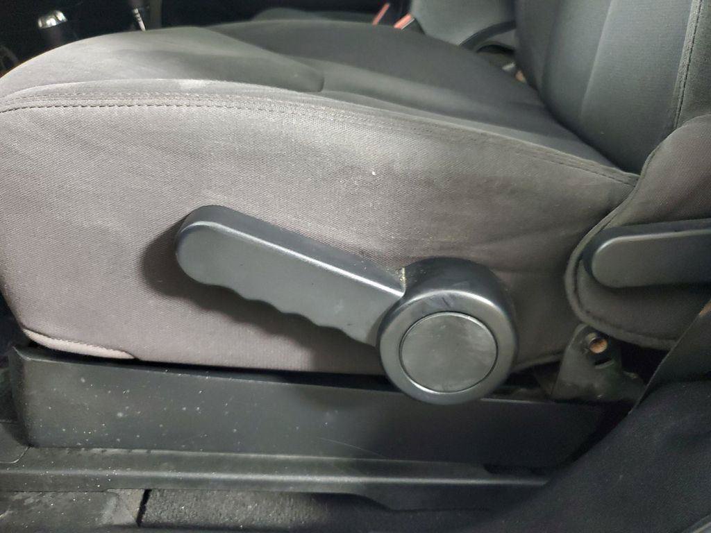 Used 2015 Jeep Wrangler Sport AWD/4WD image 16