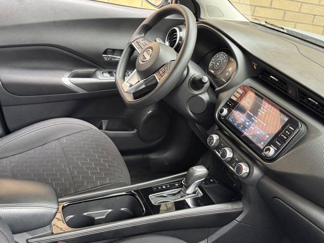 Used 2024 Nissan Kicks SV FWD image 9