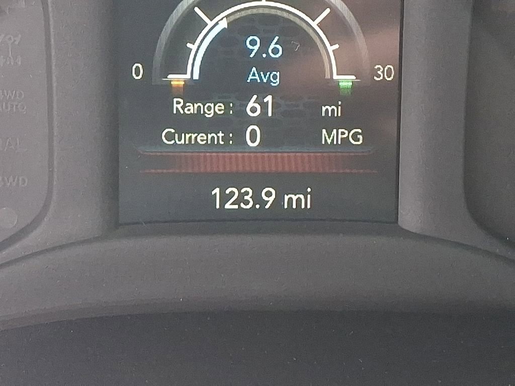 Used 2024 RAM 2500 Tradesman w/ Chrome Appearance Group image 19