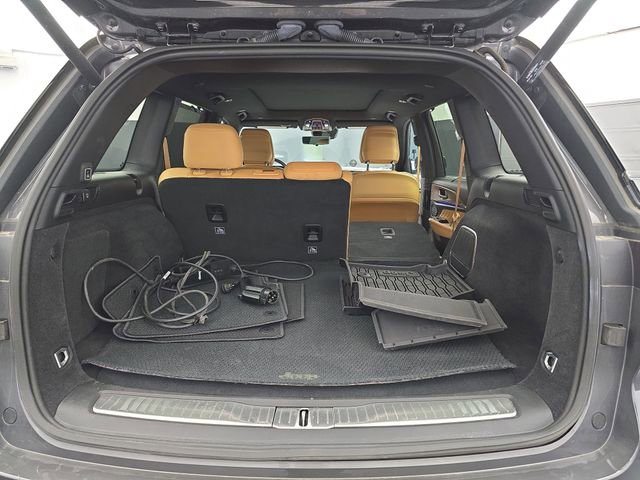 Used 2022 Jeep Grand Cherokee Summit w/ Advanced Protech Group IV AWD/4WD image 42