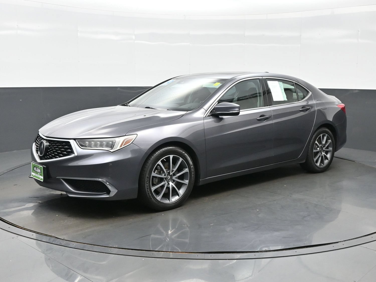 Used 2019 Acura TLX V6 FWD image 2
