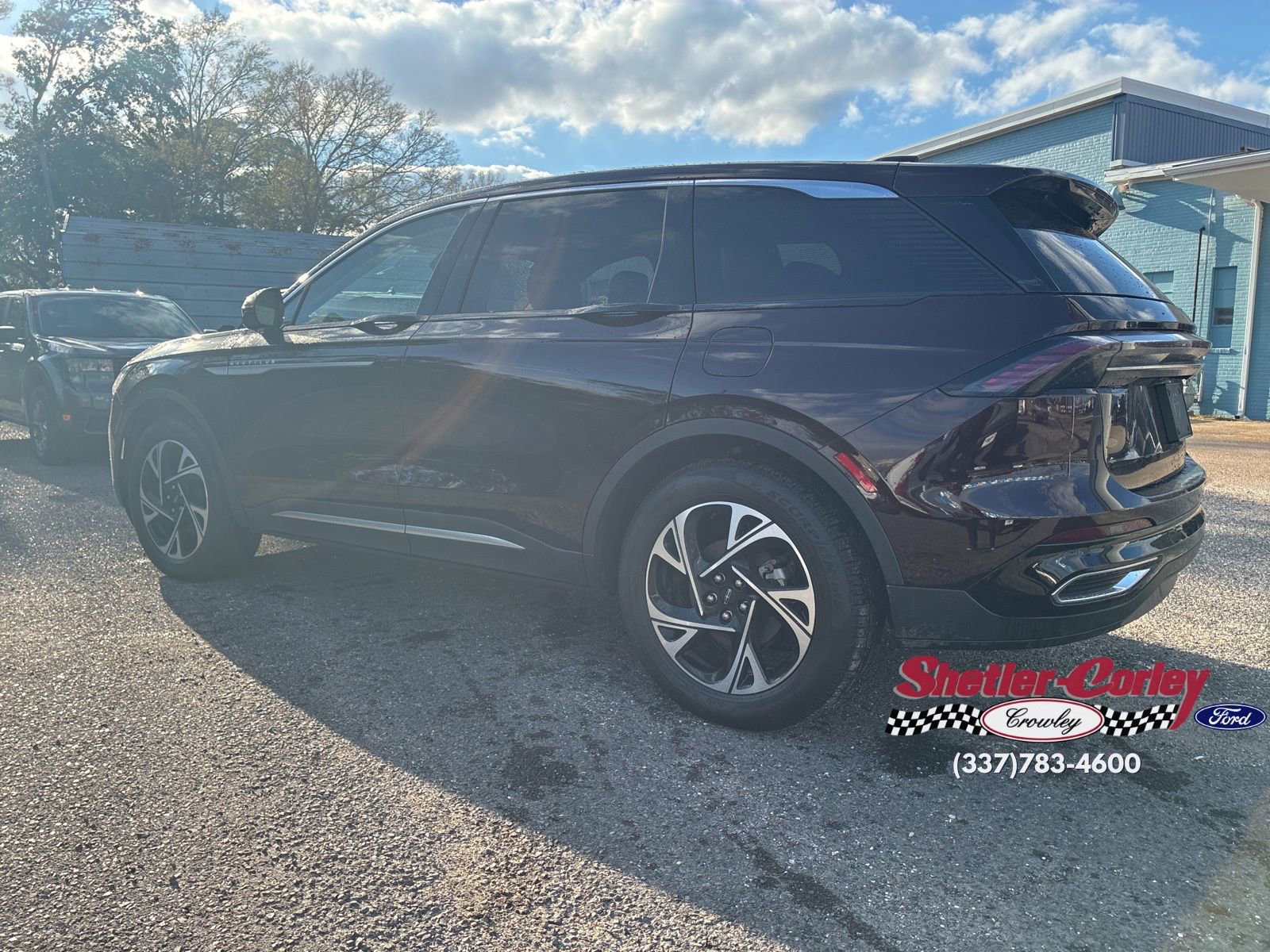 Used 2025 Lincoln Nautilus Premier w/ Equipment Group 102A image 7