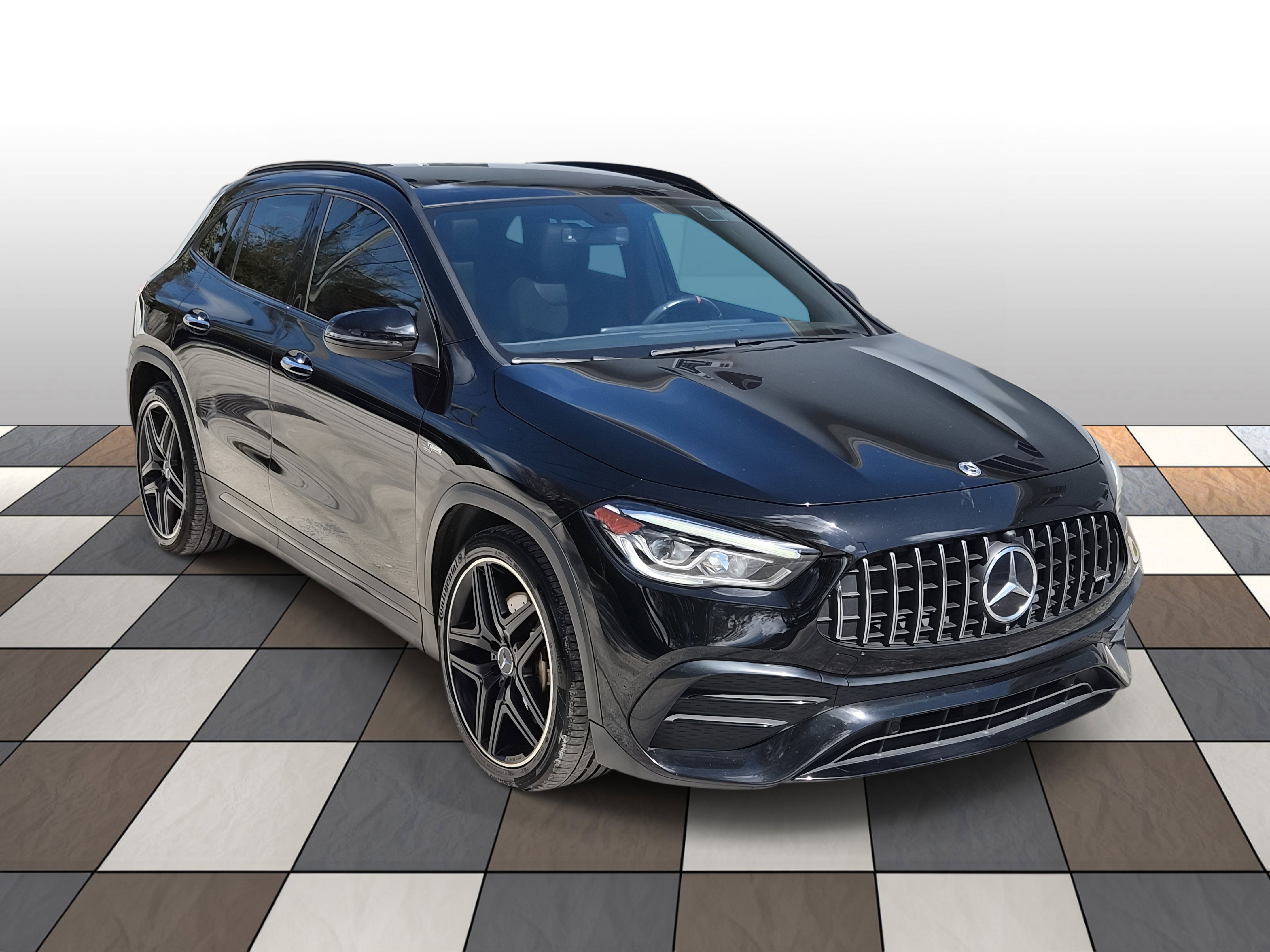 Used 2022 Mercedes-Benz GLA 35 AMG 4MATIC w/ Premium Package Lite image 3