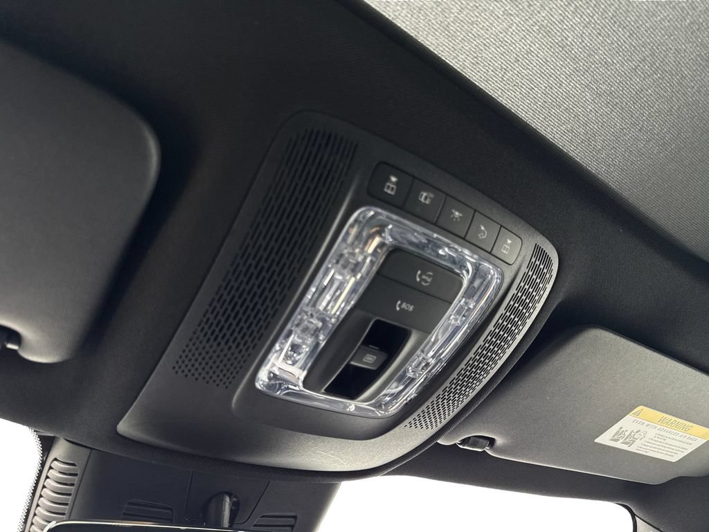 Used 2024 Mercedes-Benz GLB 250 image 66