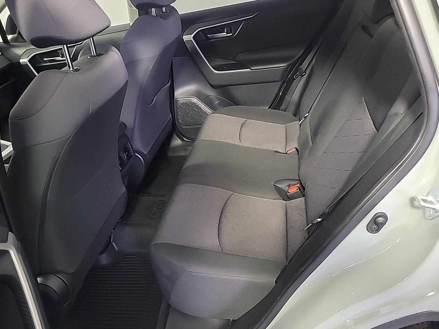 Used 2019 Toyota RAV4 XLE w/ All Weather Liner Package AWD/4WD image 16