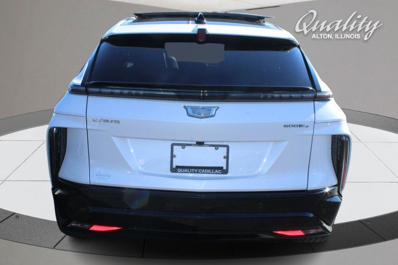 Used 2024 Cadillac Lyriq Sport image 4