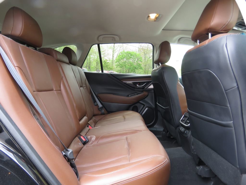 Used 2020 Subaru Outback Touring AWD/4WD image 14