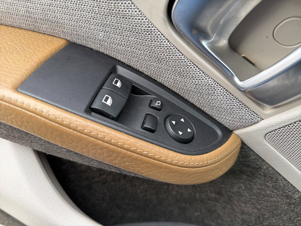 Used 2017 BMW i3 w/ Range Extender image 20